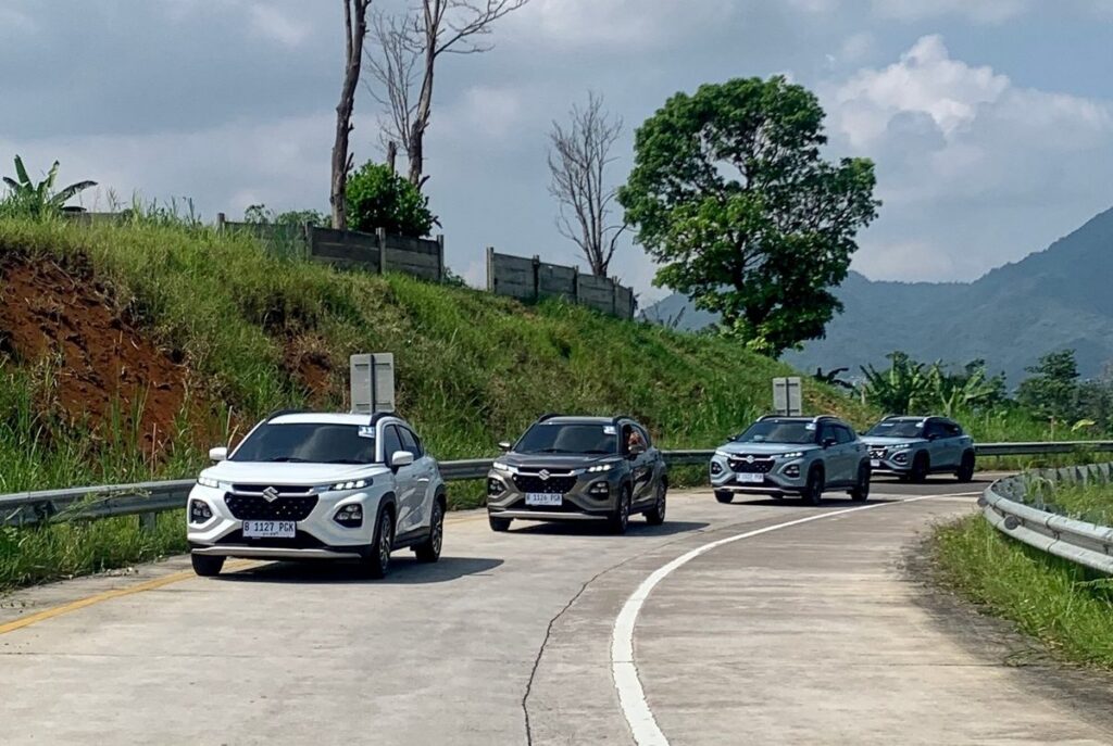 Suzuki Fronx Tawarkan Paket Menarik Mulai Rp261,5 Juta per Juni 2026