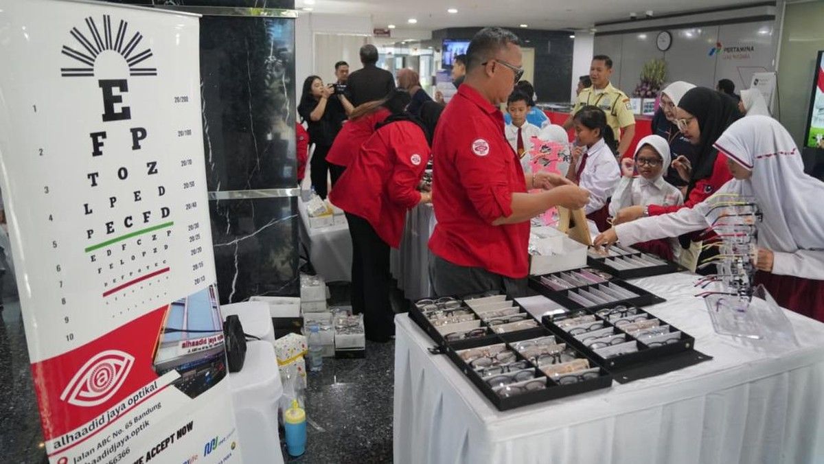PGN Gelar Pemeriksaan Mata Gratis Bagi Ratusan Pelajar di Jakarta