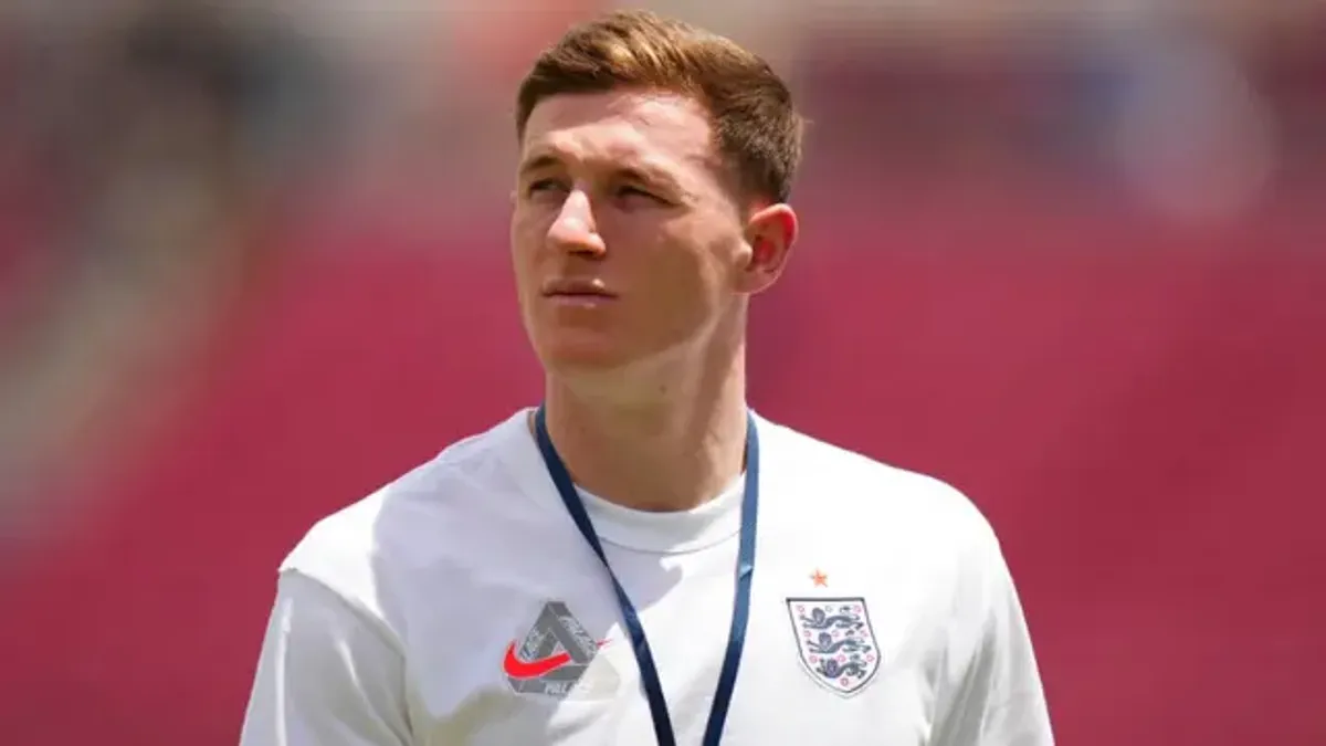 Elliot Anderson Jalani Tes Medis di Manchester City