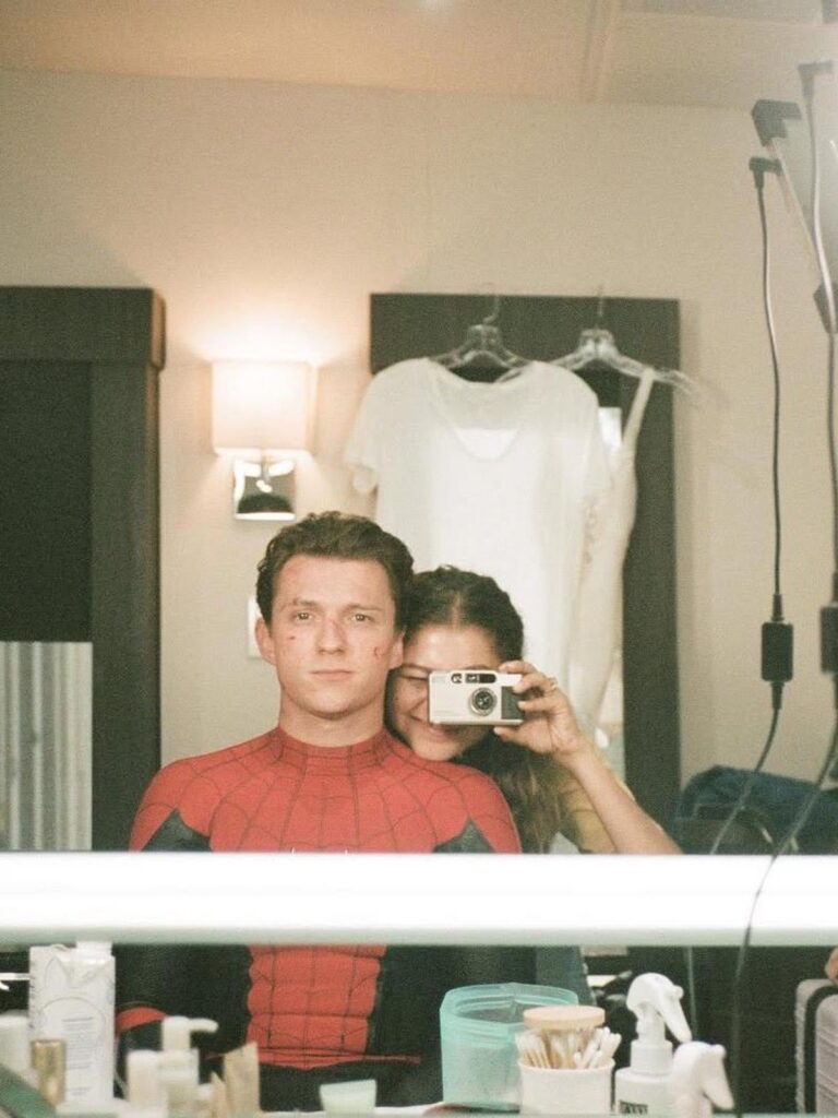 Tom Holland Puji Zendaya dan Sutradara Spider-Man