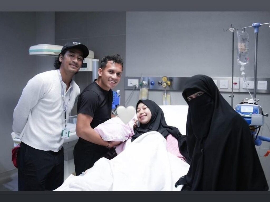 Adiba Khanza Hindari Baby Blues Setelah Melahirkan Anak Pertama