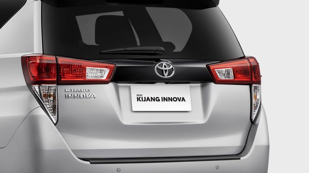 Kijang Innova Kokoh Puncaki Pasar Mobil Terlaris di Indonesia