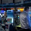 Saham Teknologi Anjlok Seret Bursa AS Nasdaq Turun S&P Terkoreksi