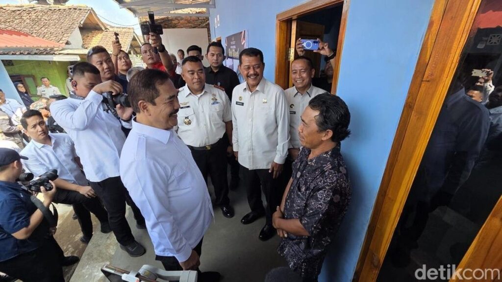 Kementerian Imipas Bedah Lima Rumah Warga di Sukabumi
