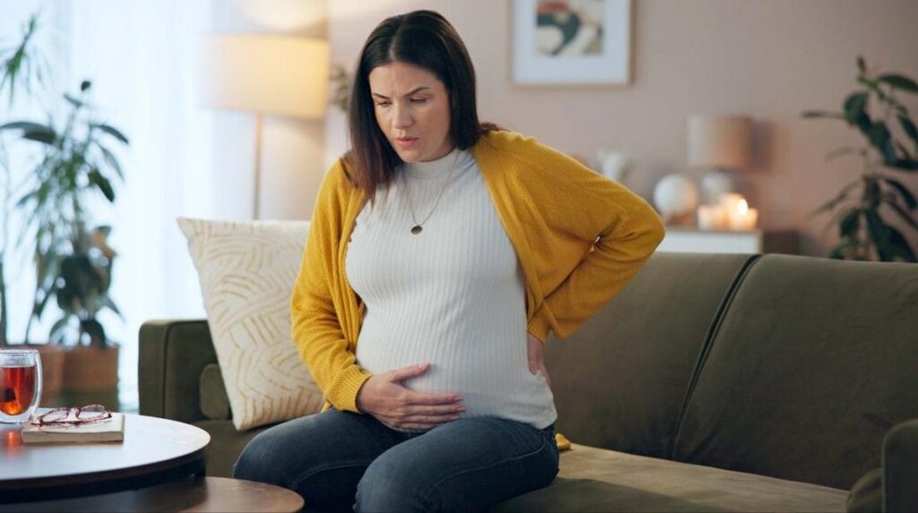 Charlotte Summers Melahirkan Bayi 17 Jam Setelah Mengetahui Kehamilan