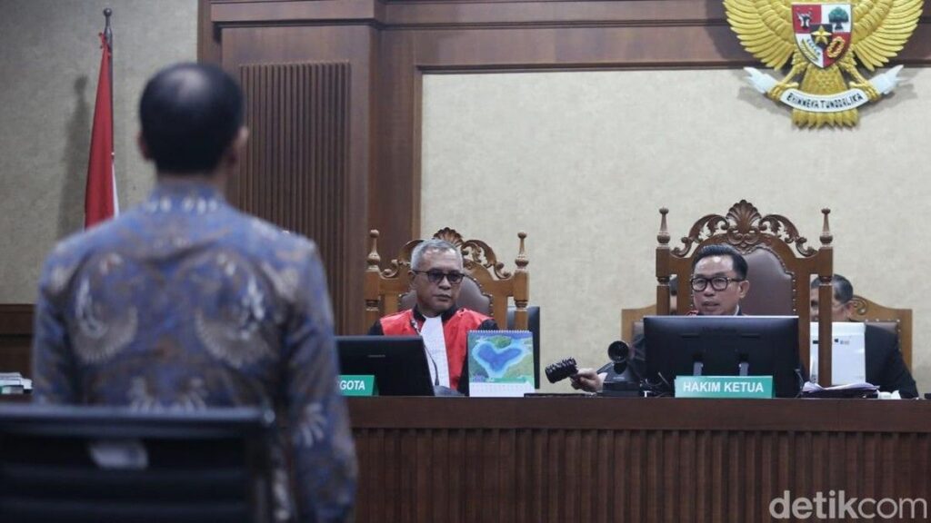 Hakim Vonis Nadiem Makarim 10 Tahun Penjara Kasus Chromebook