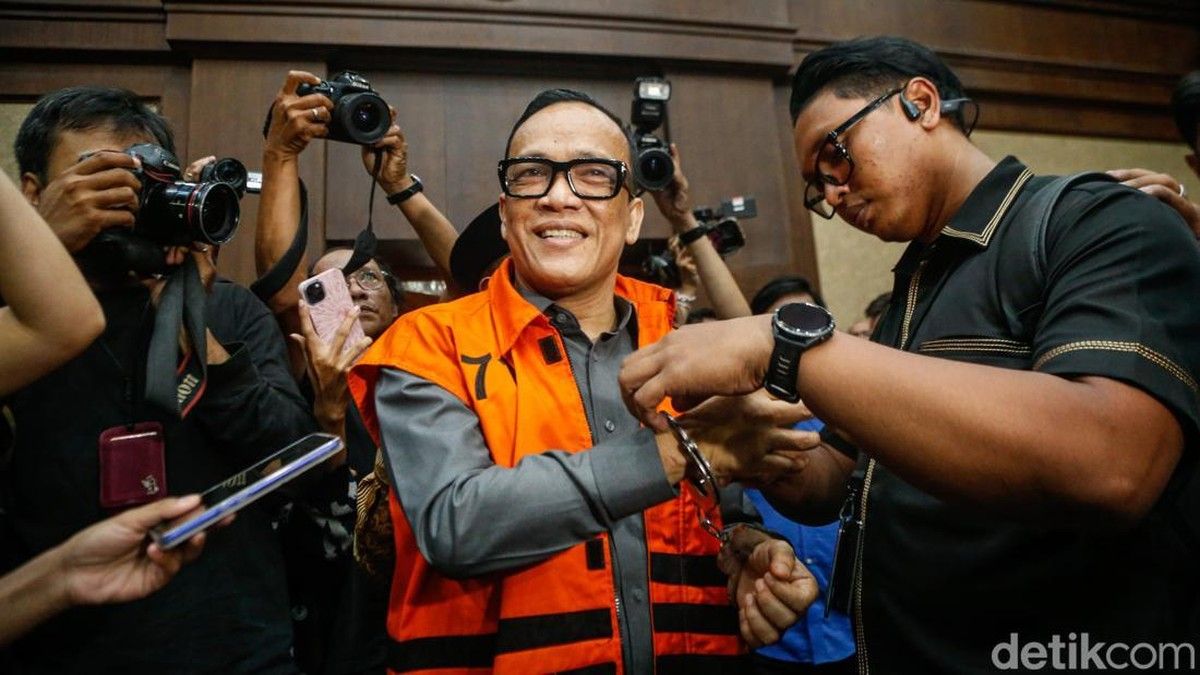 Hakim Vonis Mantan Wamenaker Immanuel Ebenezer 4,5 Tahun Penjara
