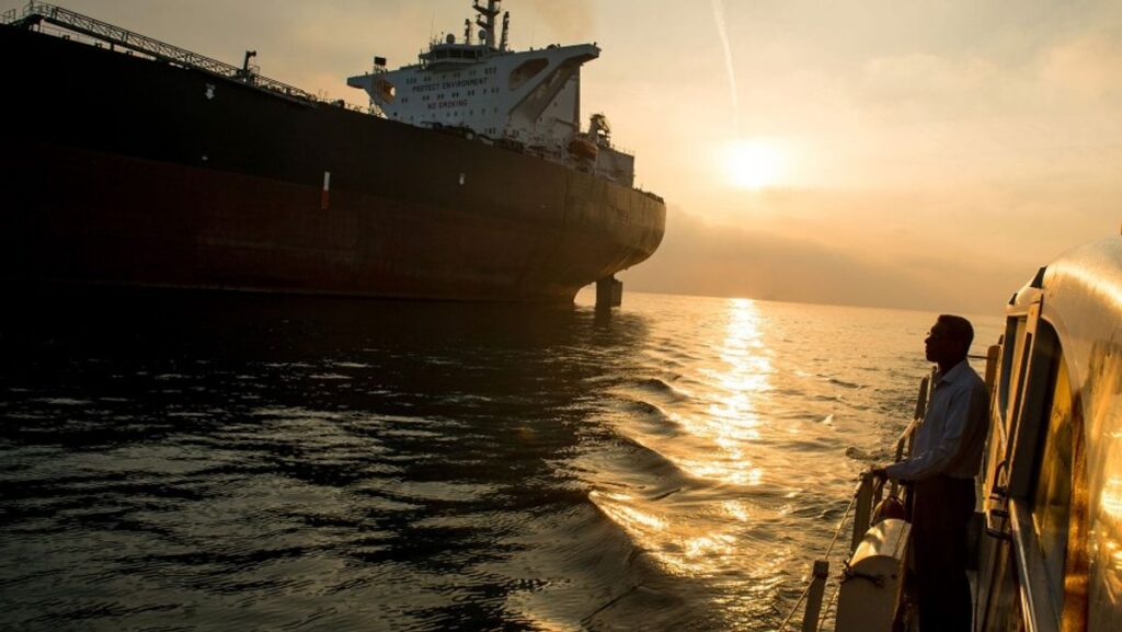 Kapal Tanker Minyak Iran Mulai Bergerak Menjelang Kesepakatan Damai