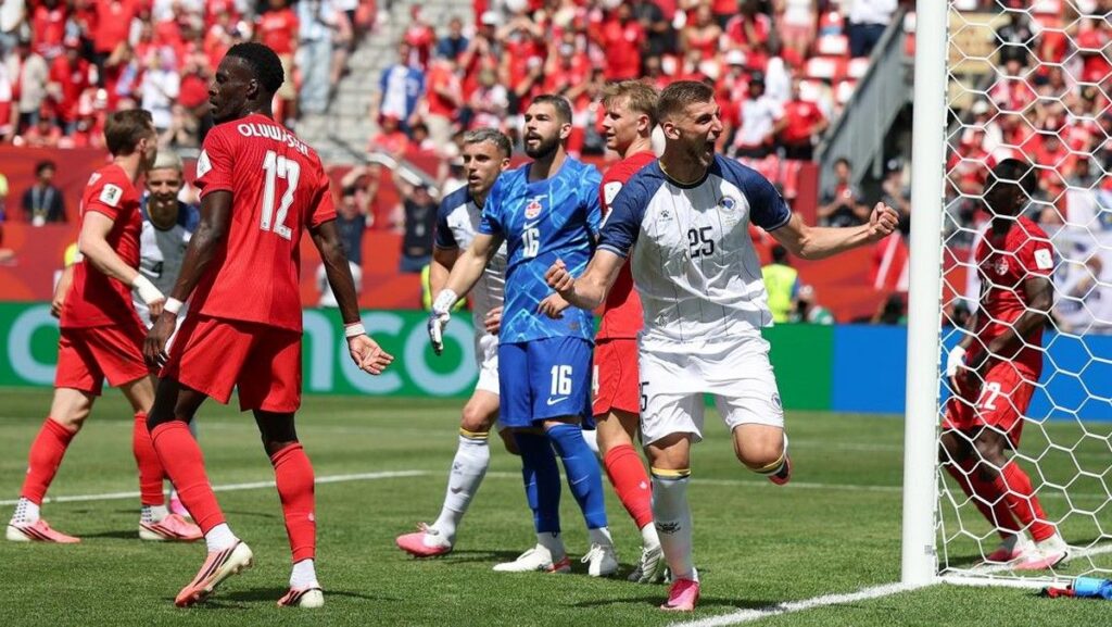 Timnas Bosnia Ungguli Kanada Babak Pertama Lewat Gol Jovo Lukic