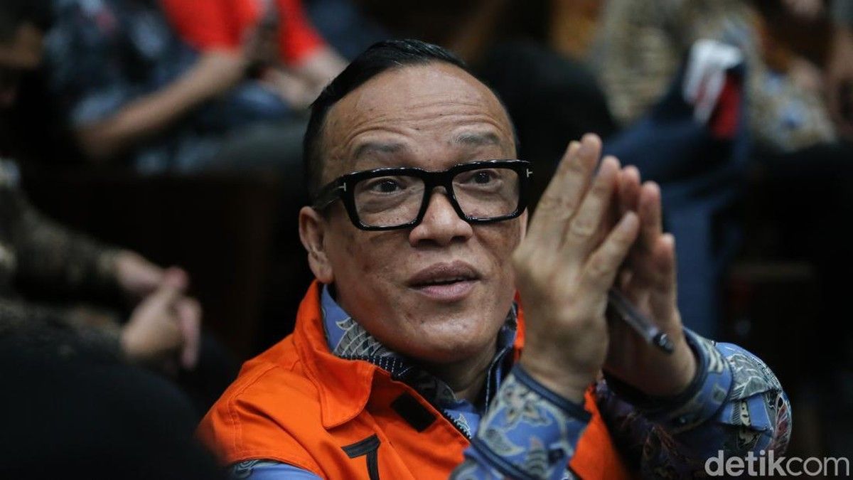 KPK Pelajari Vonis Mantan Wamenaker Immanuel Ebenezer