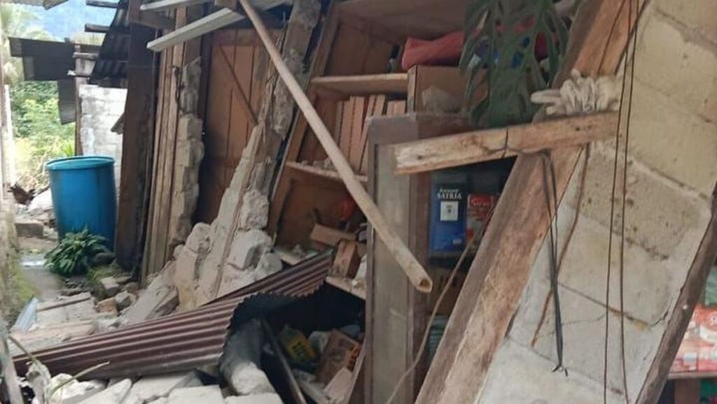 Gempa Magnitudo 6,7 Mengguncang Palu dan Akibatkan Kerusakan Bangunan