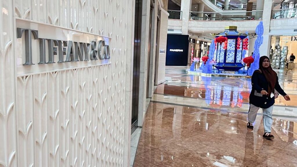Purbaya Izinkan Tiga Gerai Tiffany & Co Beroperasi Kembali