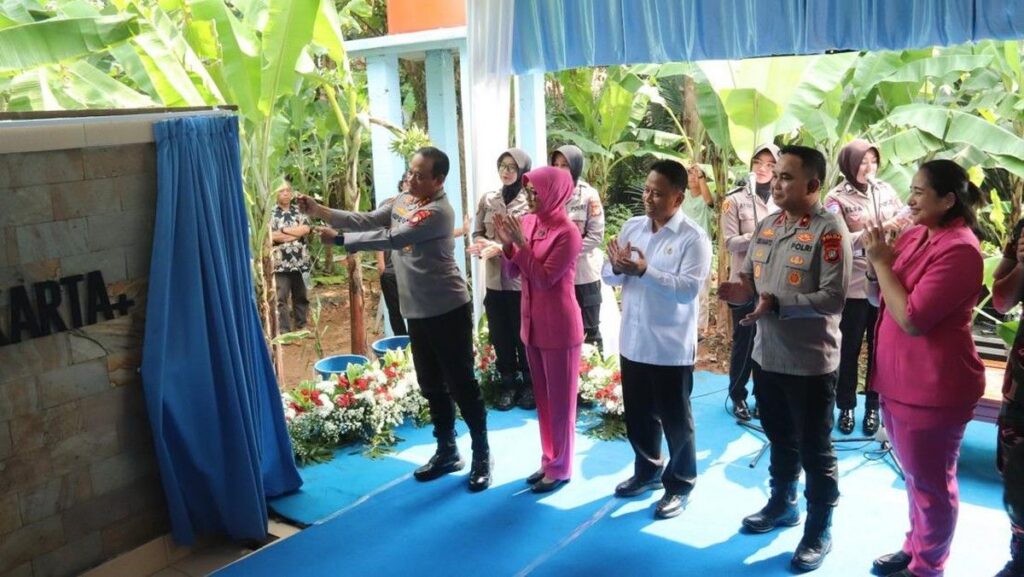 Polda Metro Jaya Bangun Fasilitas Air Bersih di Bojongsari Depok