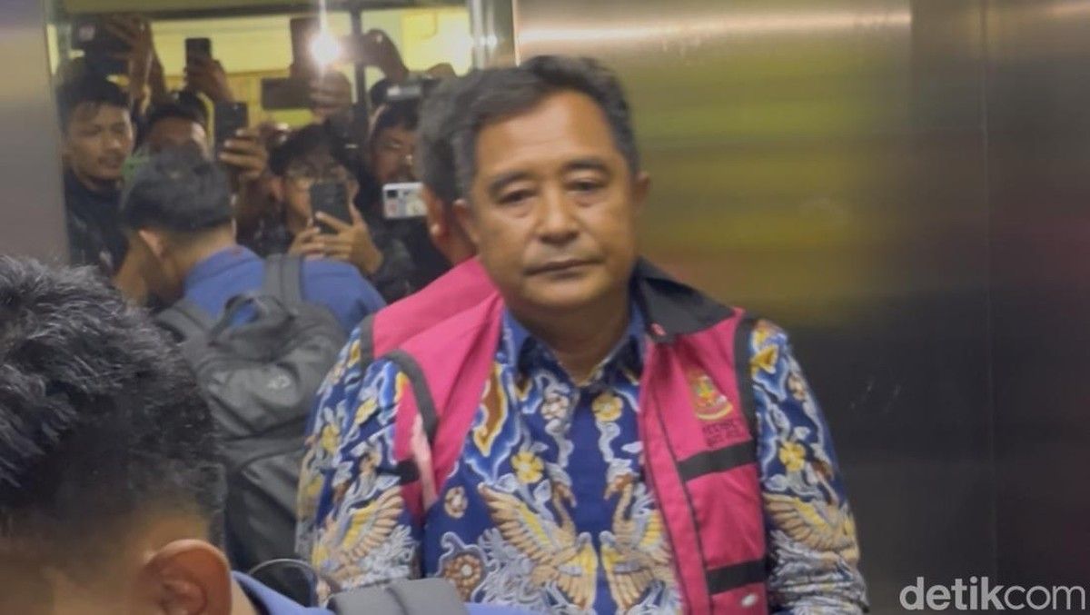 PN Makassar Batalkan Status Tersangka Korupsi Bahtiar Baharuddin