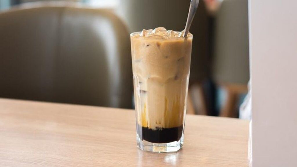 Gula Aren Bikin Es Kopi Susu Kekinian Makin Nikmat