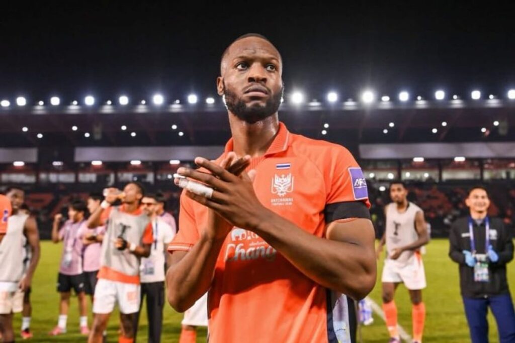 Persib Bandung Rekrut Bek Prancis Gabriel Mutombo Lewat Aksi Gowes