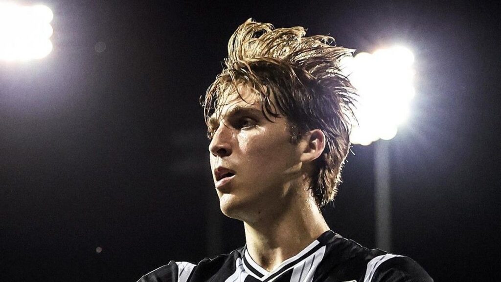 DPR RI Sahkan Naturalisasi Luke Vickery dan Mitchell Baker