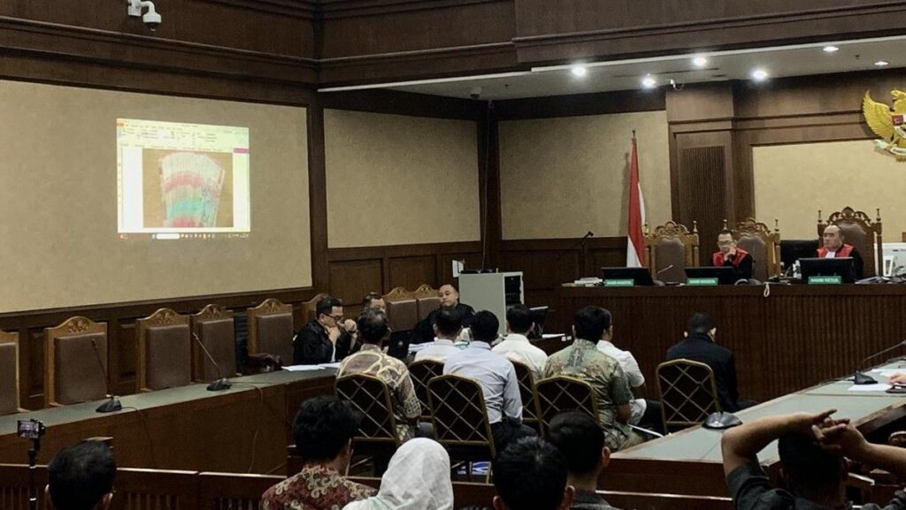 Saksi Akui Titip Goodie Bag Bea Cukai untuk Dirjen Djaka Budhi