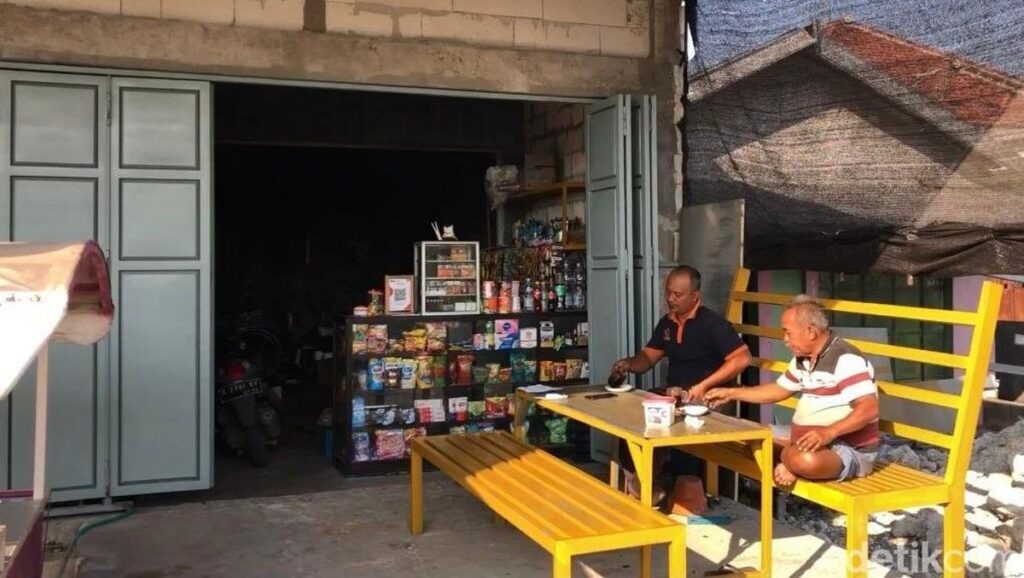 Pencuri Toko di Mojokerto Temui Korban dan Cicil Uang Curian