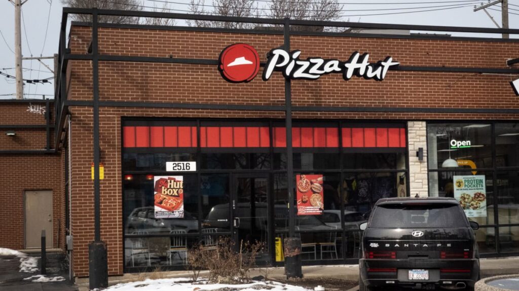 Yum Brands Jual Pizza Hut Senilai 2,7 Miliar Dolar AS