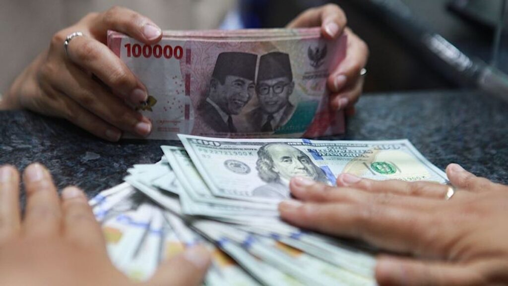 Rupiah Menguat ke Rp17.838 per Dolar AS Terbantu Inflasi