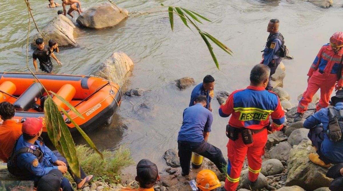 Tim SAR Temukan Bocah Perempuan Tewas di Sungai Cianten Bogor
