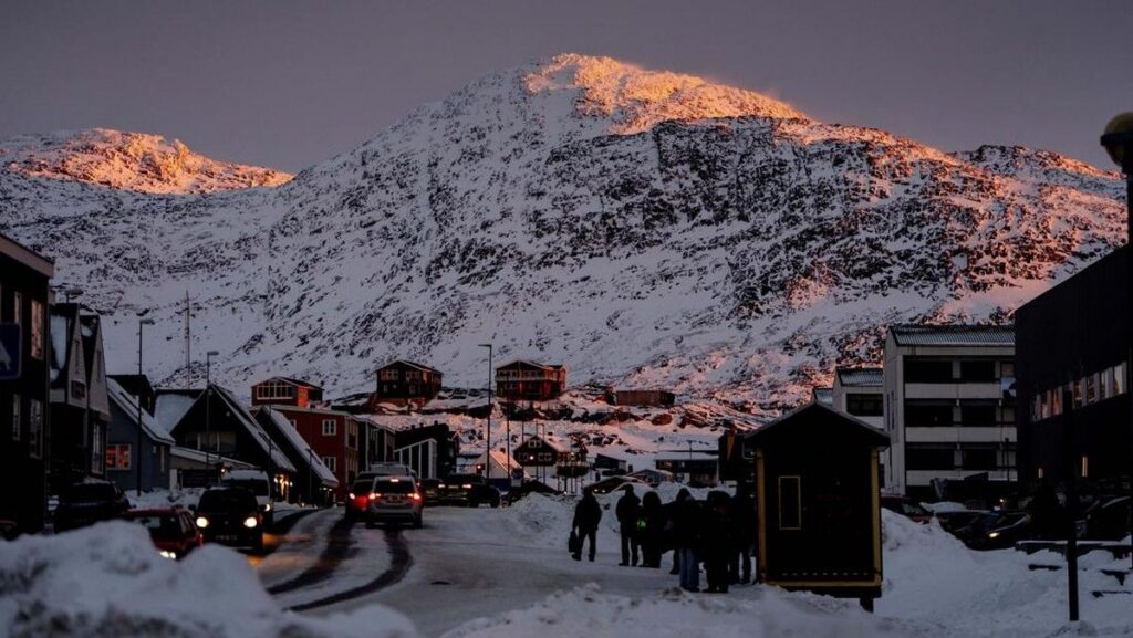 Denmark Kerahkan Wajib Militer ke Greenland Antisipasi Tekanan AS