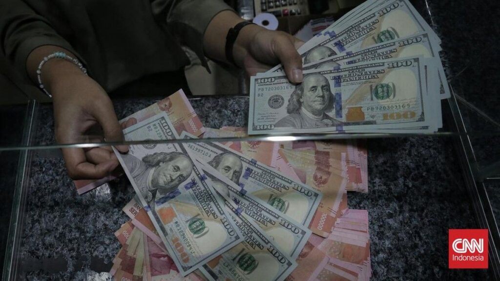 Analis Prediksi Skenario Rupiah Tembus Level Rp18 Ribu