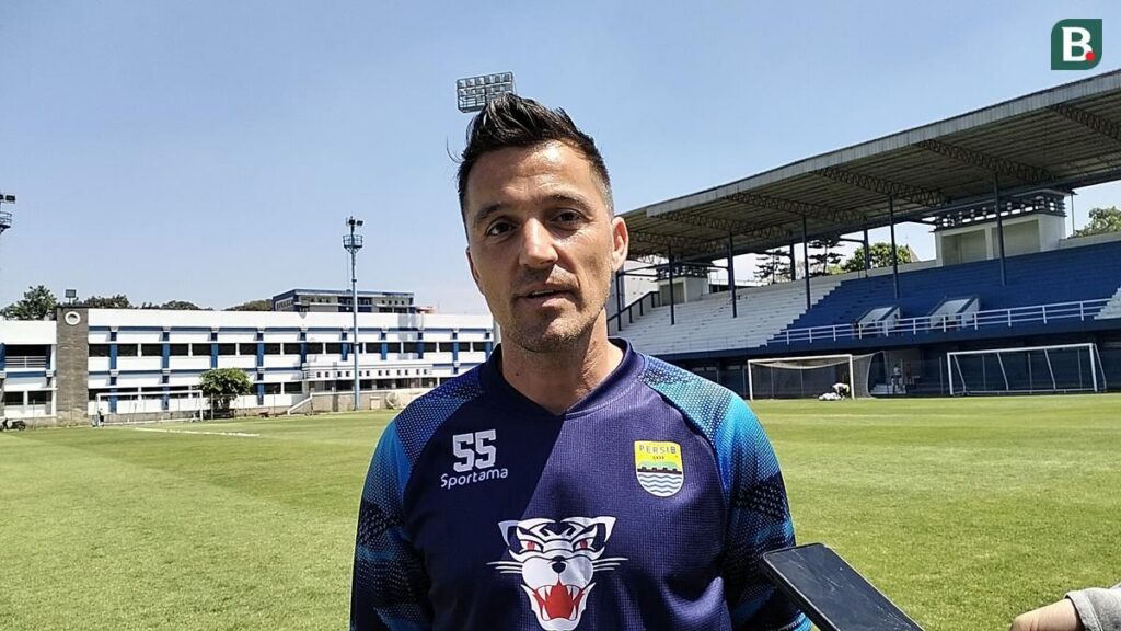 Persib Bandung Resmi Berpisah dengan Pelatih Fisik Miro Petric