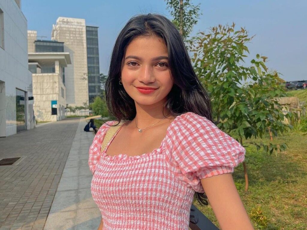Ratu Sofya Laporkan Produser Film Dosa ke Polda Metro Jaya