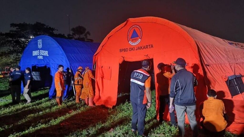 Pemerintah Siapkan Lokasi Pengungsian Korban Kebakaran Kebon Kosong di Kemayoran