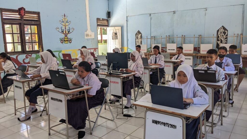 Kemensos Tetapkan Data Desil DTSEN Jadi Acuan Jalur Afirmasi SPMB