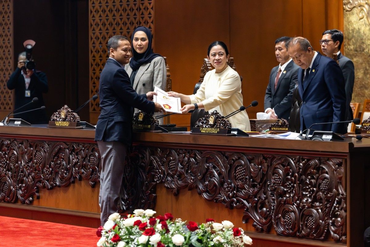 DPR Sahkan LHP BPK dan Naturalisasi Dua Pesepak Bola
