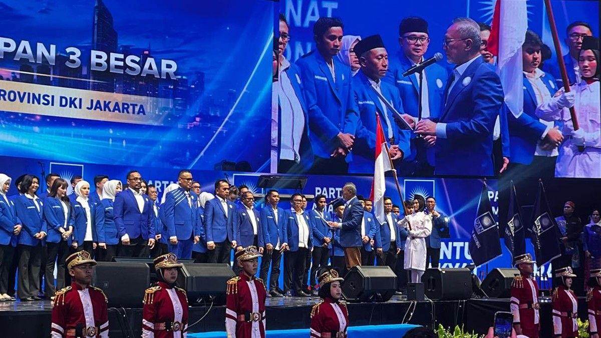 Zulkifli Hasan Melantik Uya Kuya Jadi Ketua DPW PAN DKI Jakarta