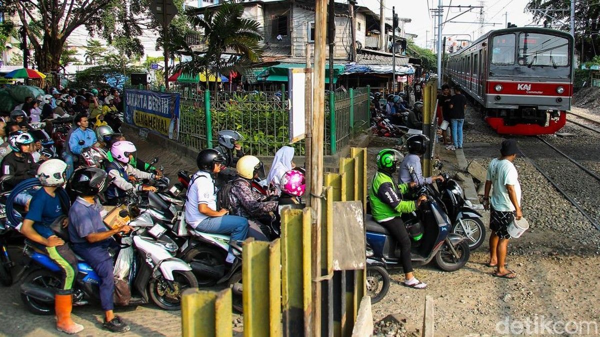 KAI Butuh Rp1,2 Triliun Benahi Perlintasan Sebidang Tak Terjaga