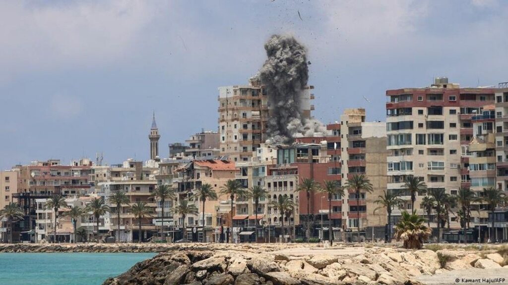 Serangan Udara Israel di Tyre Lebanon Melukai 10 Staf Medis