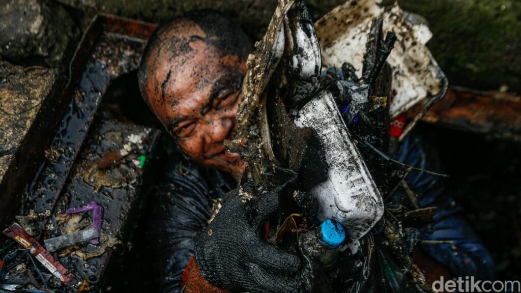 Geliat Ekonomi Pasar Minggu Berputar 24 Jam Tanpa Henti