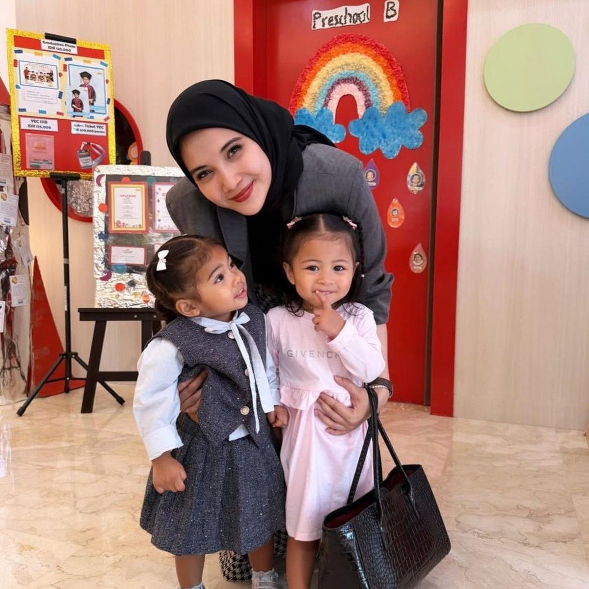 15 Nama Artis dan Anak Artis Berawalan Huruf H Beserta Artinya