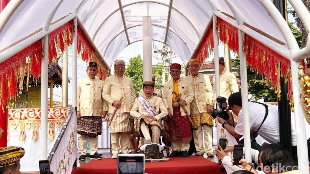 PDIP dan PSI Berselisih Soal Jokowi Injak Kepala Kerbau di Lampung