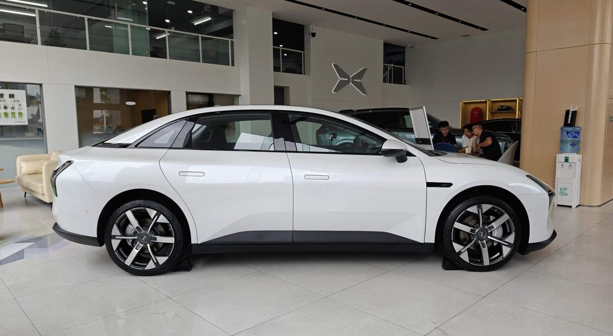 Xpeng Perkenalkan Mona L03 untuk Segmen SUV Listrik Massal