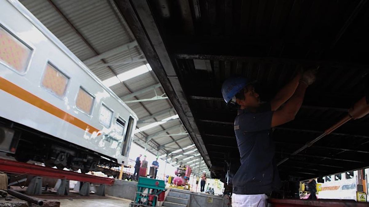 DPR Terima Kabar Proses Merger KAI dan INKA Rampung November 2026