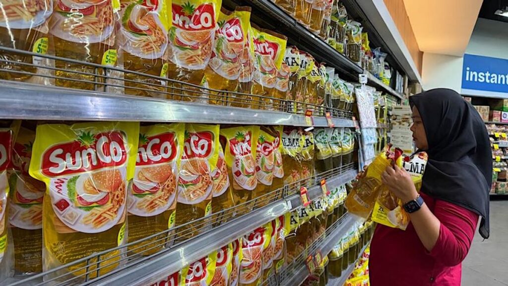 Harga Minyak Goreng dan Bawang Putih Naik di Pasar Tradisional