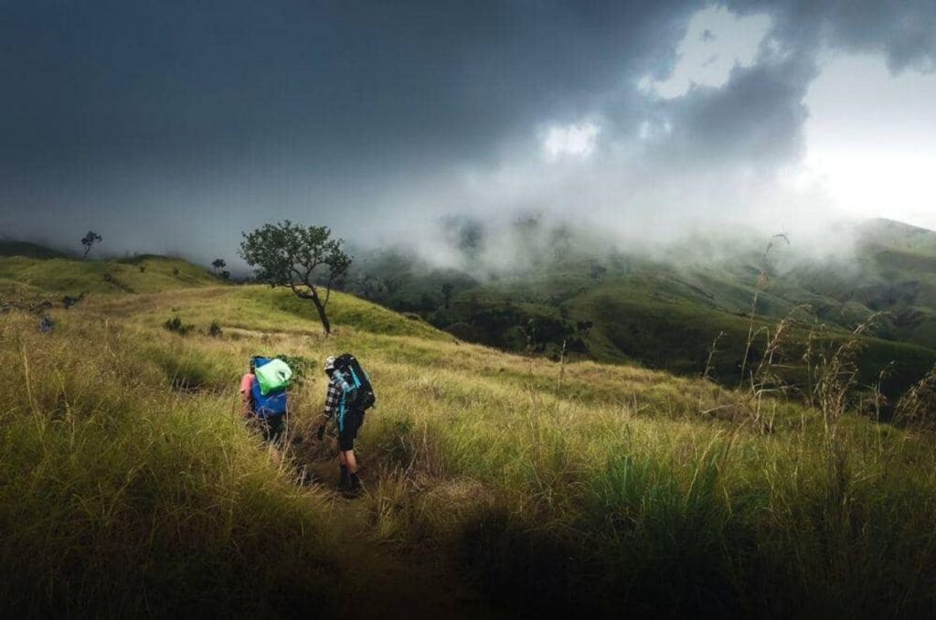 Warga Lombok Timur Tolak Kedatangan Agam Rinjani dan Panji Petualang