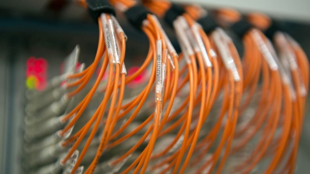 Apjatel Ungkap Kenaikan BI Rate Tekan Industri Telekomunikasi