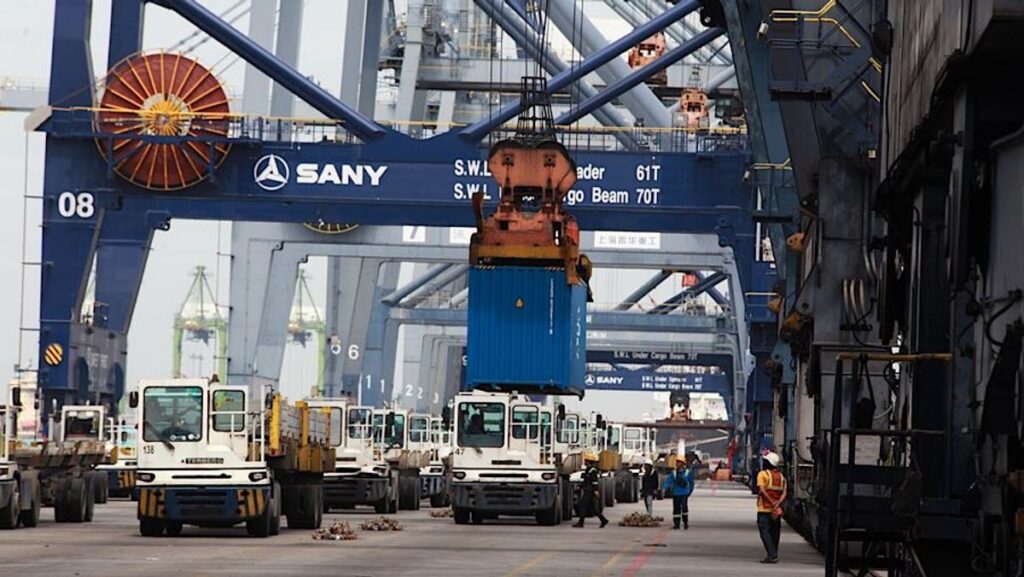 Purbaya Yudhi Sadewa Larang Penggunaan Dolar di Pelabuhan Indonesia