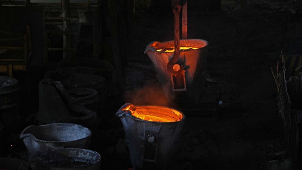 Smelter Indonesia Hadapi Kenaikan Biaya Produksi Saat Nikel Bullish