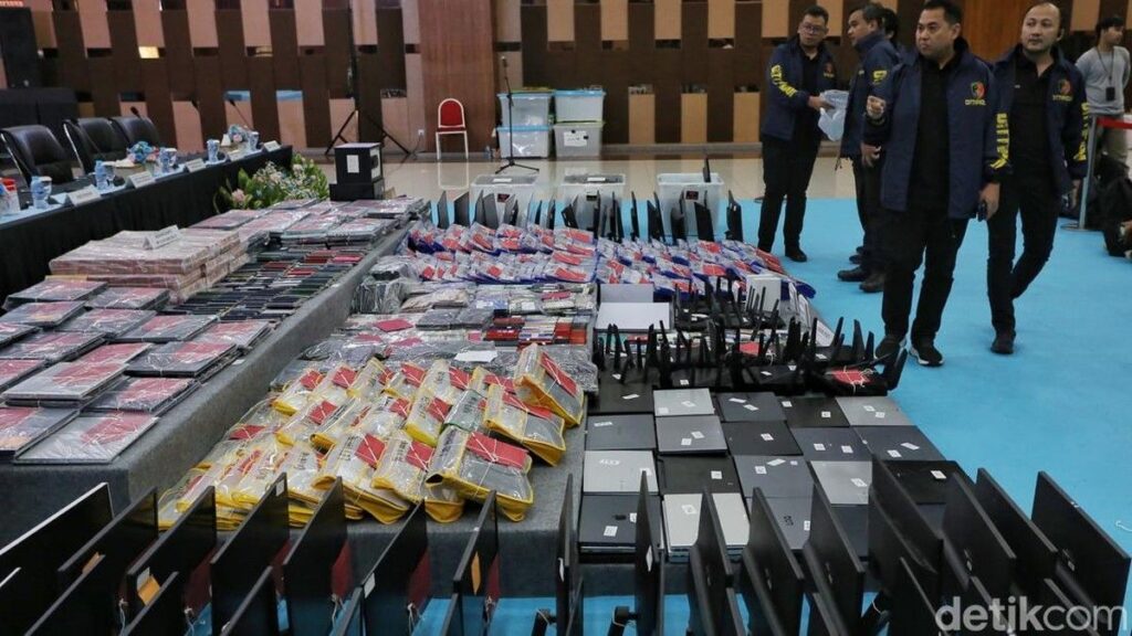 Bareskrim Polri Tangkap 287 WNA Sindikat Perjudian di Jakarta Barat