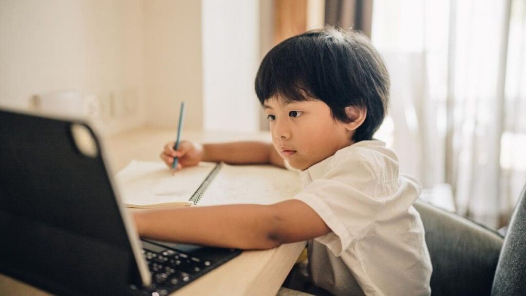 Mengenal Hero Child Syndrome dan Dampaknya bagi Tumbuh Kembang Anak