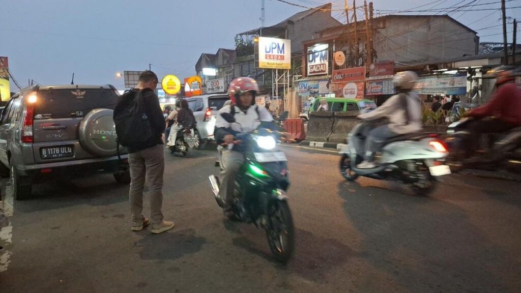 Pemotor Lawan Arus Menjamur di Ciawi Usai Aksi Bocah Hadang Pengendara