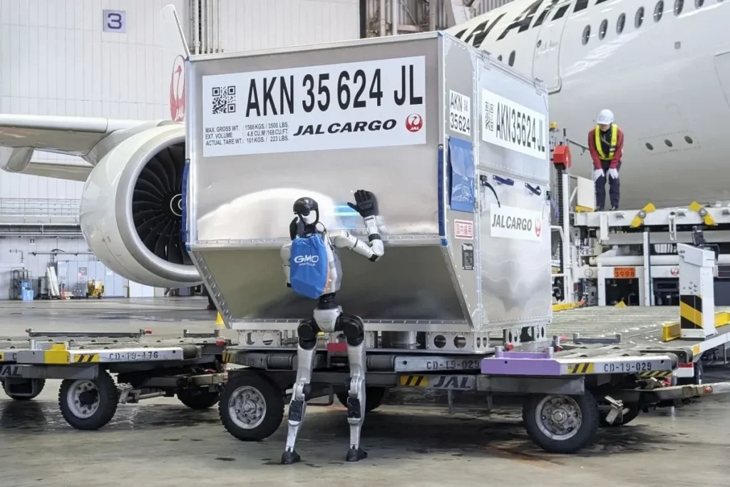 Japan Airlines Uji Coba Robot Humanoid China Atasi Krisis Pekerja